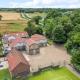 Cottage In Norfolk Sleeps 23 - Private Pool, Fishing Lake, Hot Tub Ref 99008Sc, Hockham - Foto 9