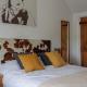 The Farmhouse with two hot tubs, Siston - 写真 6