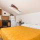Apartments Tramonto - One Bedroom Apartment with Balcony and Sea View, Затон - Фото 7