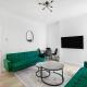 Luxury Ground Floor Flat FREE Parking With Private Garden by E&L Homes, Worcester Park - 写真 6