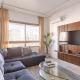 Cozy Suite & Balcony - Beach & Train Station, Tanger - Foto 1