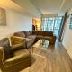 Comfy 1Bdrm den 2Baths with 3 real beds plus parking, Toronto - Zdjęcie 2