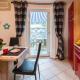 Mediterranes Apartment mit drei Terrassen, Grill, WiFi - nur 500 Meter zum Strand, ツリクヴェニツァ - 写真 8