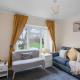 Contractors 4 Bed with Parking, Hatfield - Photo 9