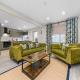 Modern 4-Bed Home in Livingston, Newpark Station - Photo 1