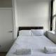 Train Station One Bed Aparthotel, スカンソープ - 写真 5