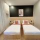 MUJI TOWNHOUSE SUITE in Central Makati BILLIARDS, KTV, マニラ - 写真 6